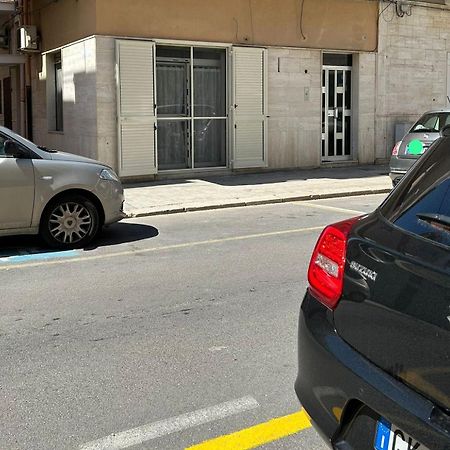 Appartamento Centralissimo Zona Terme Маргерита-ді-Савоя Екстер'єр фото