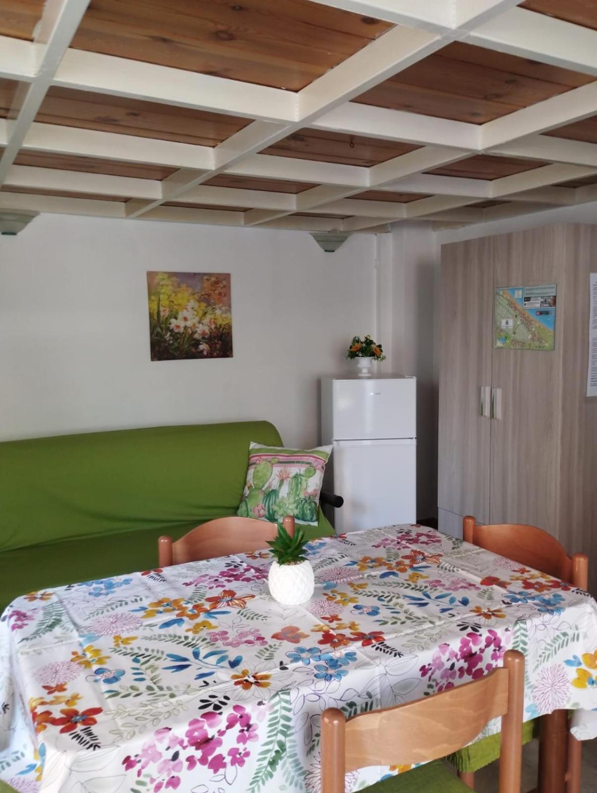 Appartamento Centralissimo Zona Terme Маргерита-ді-Савоя Екстер'єр фото